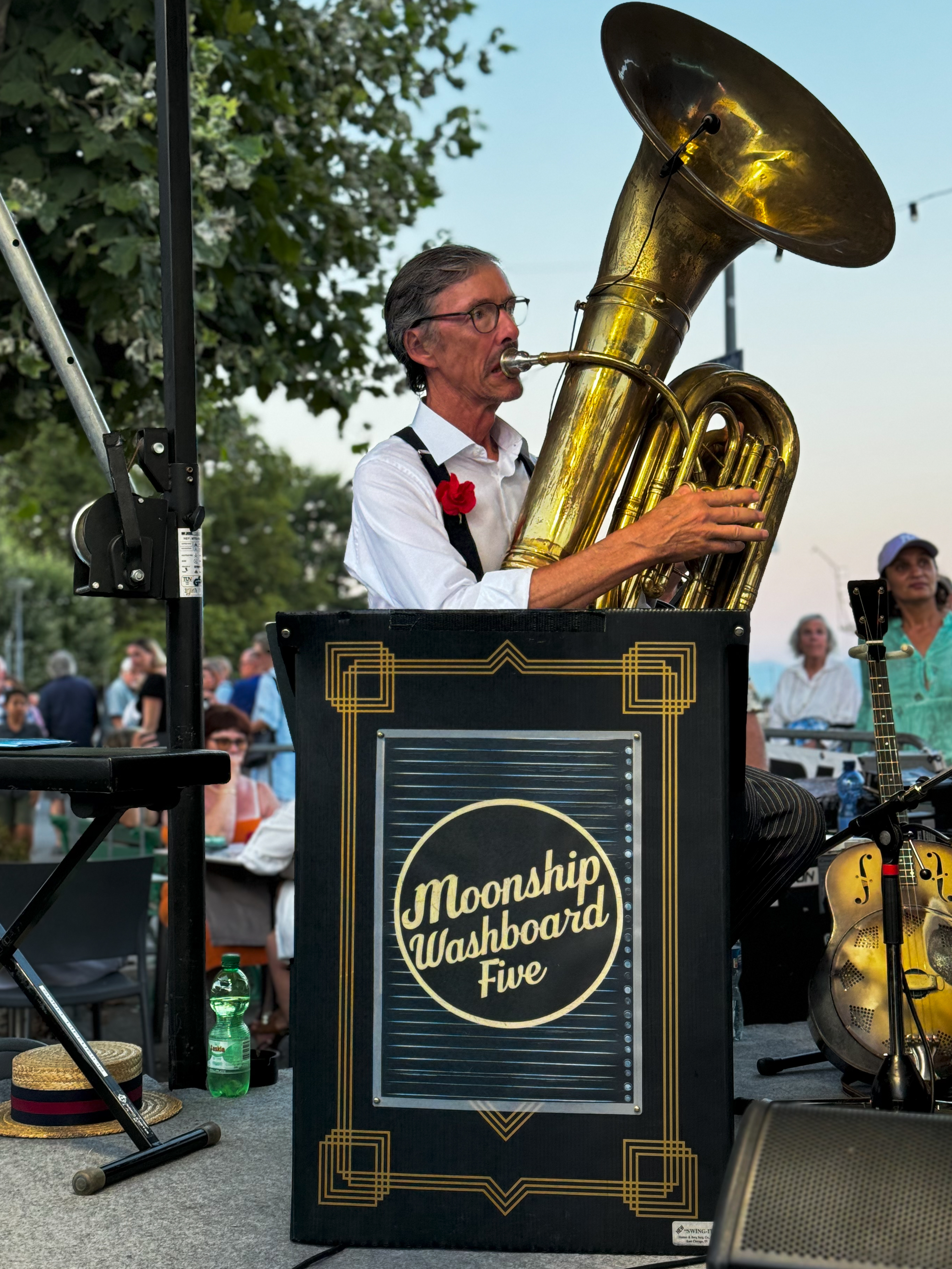 Moonship Washboard Five