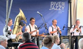 Photo concert Moonship Washboard Five - Festival Rive Jazzy Nyon - &copy; Cyril P.