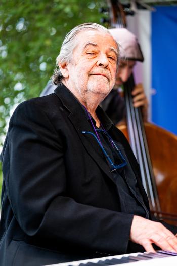 Oliver's Washboard Wizards