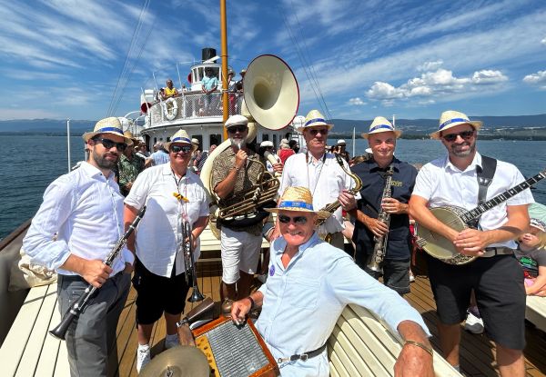 Photo concert Rive Jazzy Cruising Band - Festival Rive Jazzy Nyon - &copy; Thomas Greter